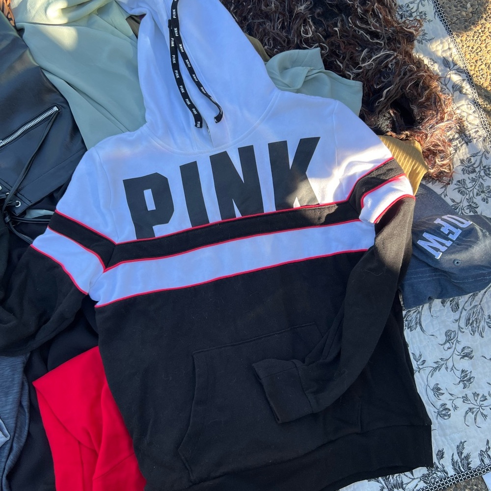VS PINK Sweatshirt